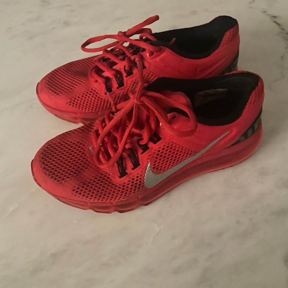 Nike Air Max Red Black 4y
